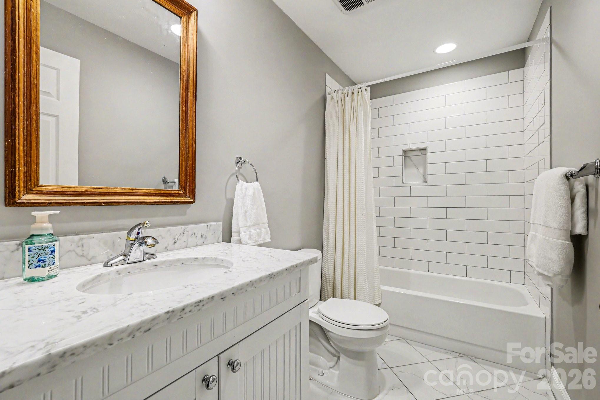 601 Queens Road, Unit A Charlotte, NC 28207 - Photo 20 of 29 Gallery Image 20