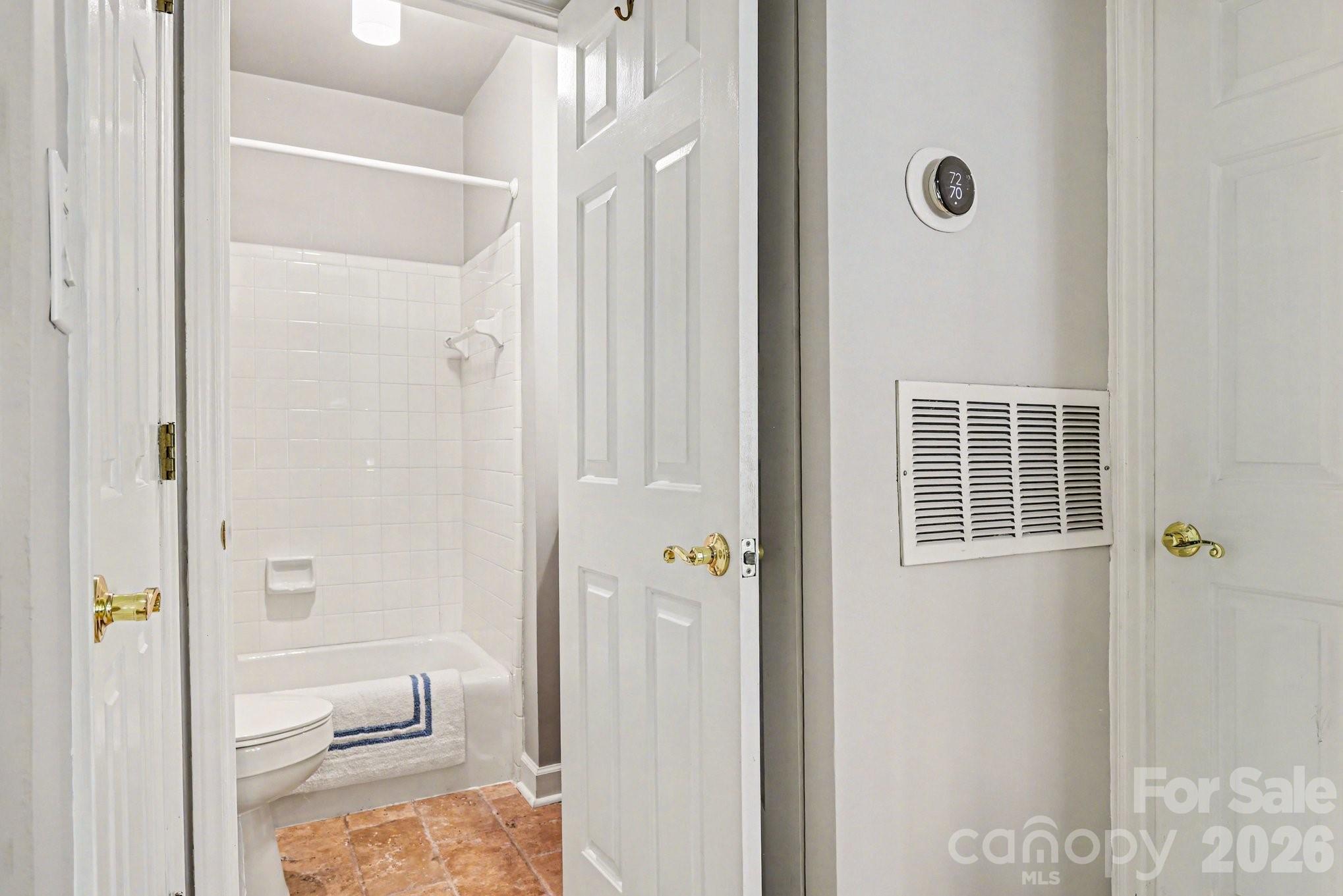 601 Queens Road, Unit A Charlotte, NC 28207 - Photo 21 of 29 Gallery Image 21