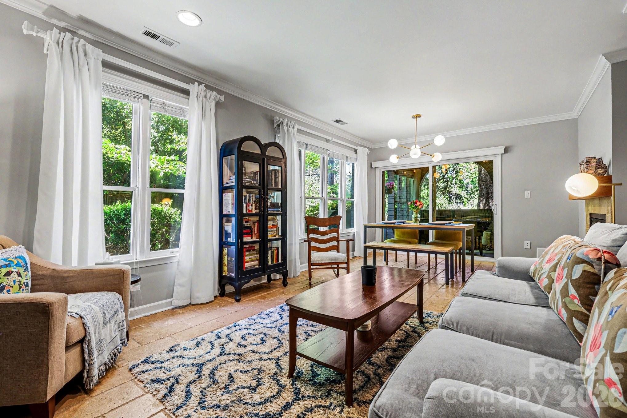 601 Queens Road, Unit A Charlotte, NC 28207 - Photo 6 of 29 Gallery Image 6
