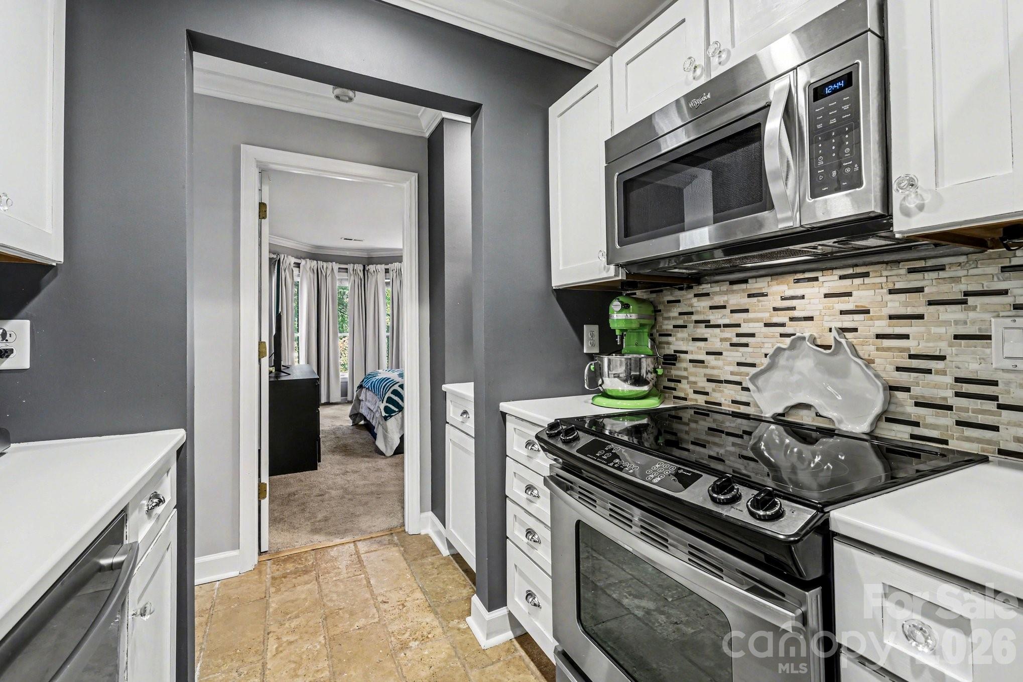 601 Queens Road, Unit A Charlotte, NC 28207 - Photo 10 of 29 Gallery Image 10