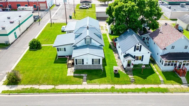 $189,000 | 15 West 4th Avenue North, Aurora, MN 55705