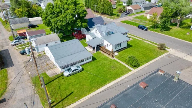 $189,000 | 15 West 4th Avenue North, Aurora, MN 55705