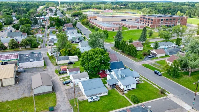 $189,000 | 15 West 4th Avenue North, Aurora, MN 55705