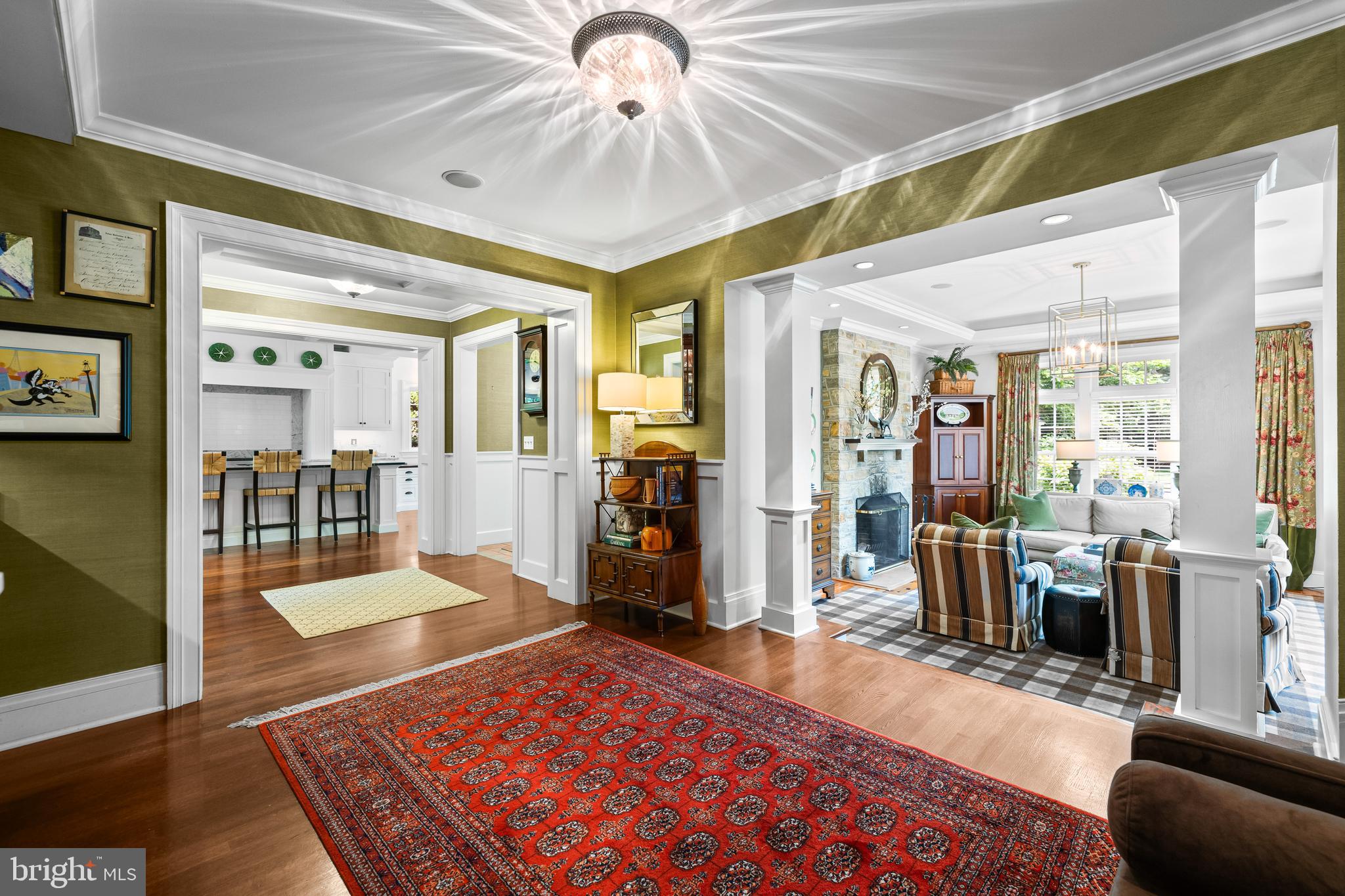 1900 Ruxton Road Towson, MD 21204 - Photo 28 of 66 Spacious Landing