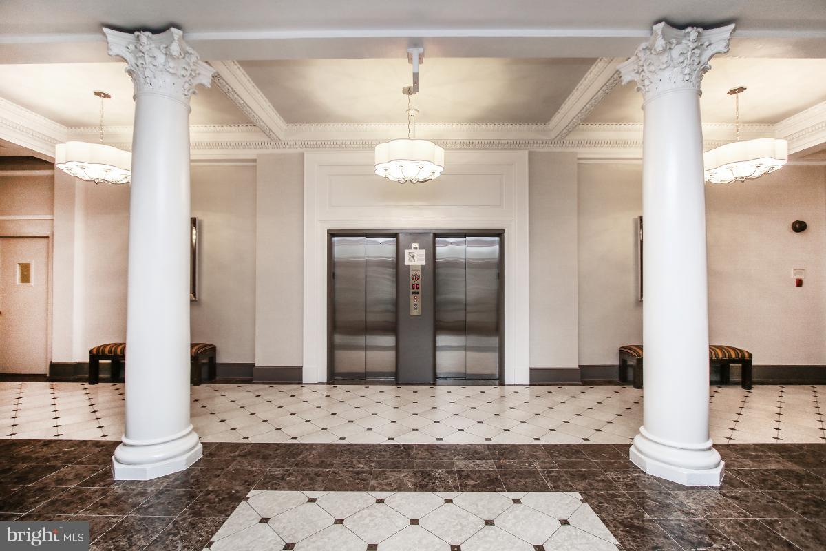 2123 California Street Northwest, Unit F1 Washington, DC 20008 - Photo 4 of 30 Lobby