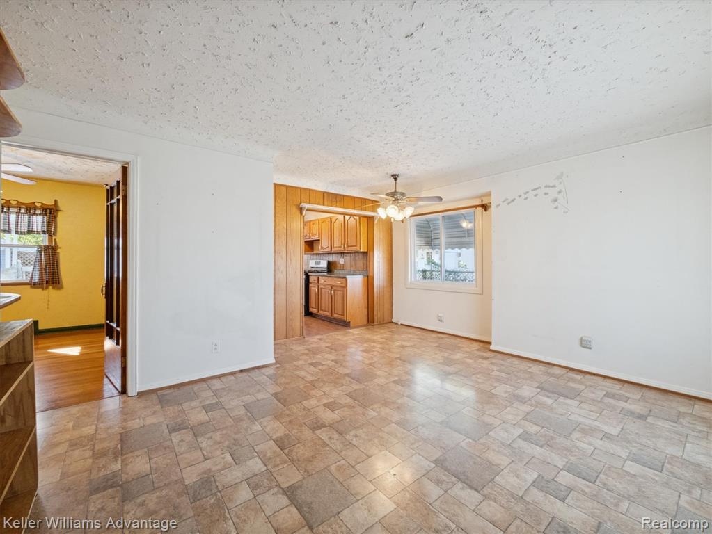 13117 Pennsylvania Road Riverview, MI 48193 - Photo 9 of 35 Gallery Image 9