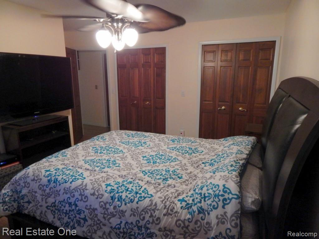 10509 Culver Road Brighton, MI 48114 - Photo 22 of 41 Master Suite