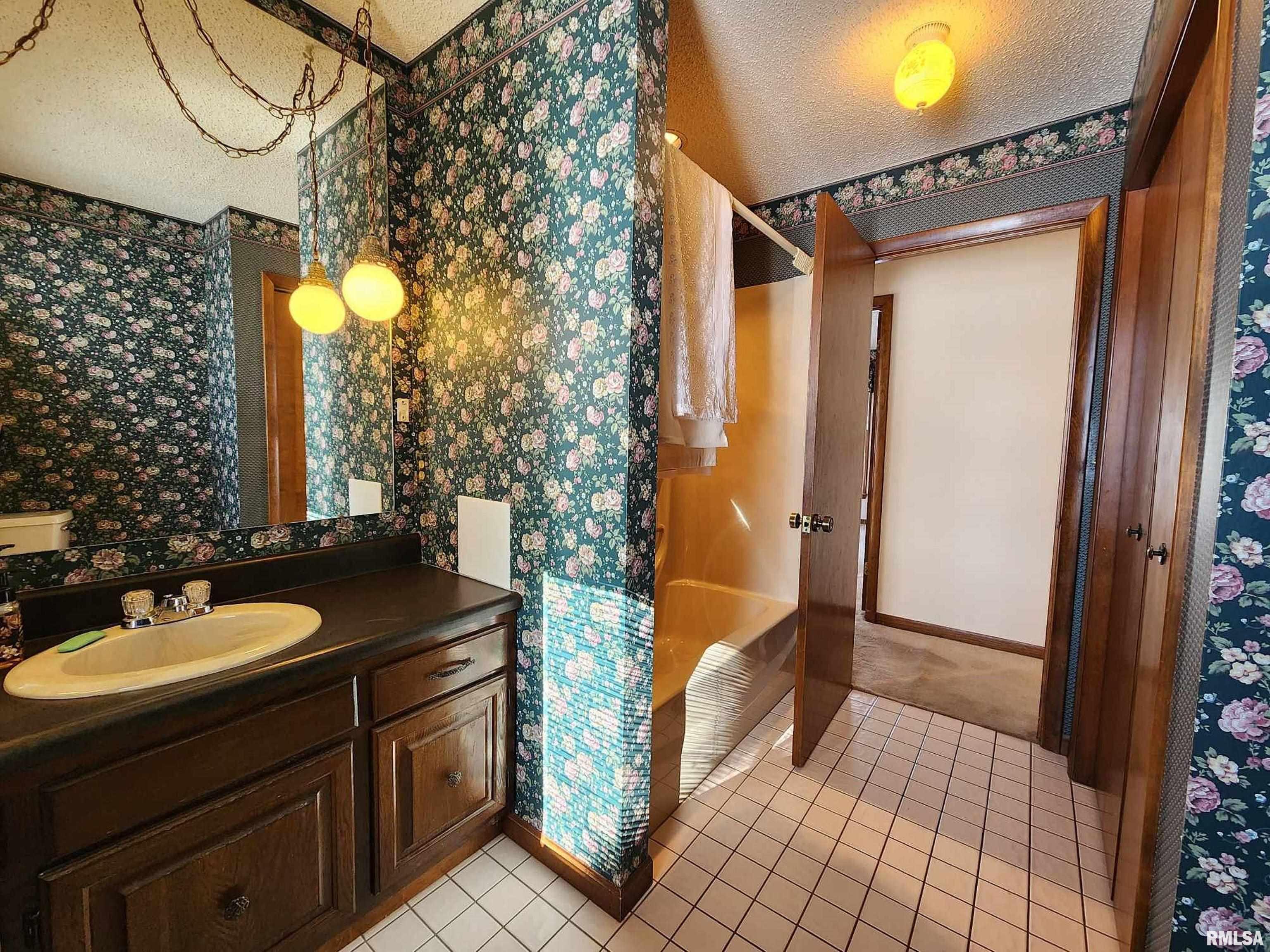 1238 Springdale Quincy, IL 62305 - Photo 23 of 40 Gallery Image 23