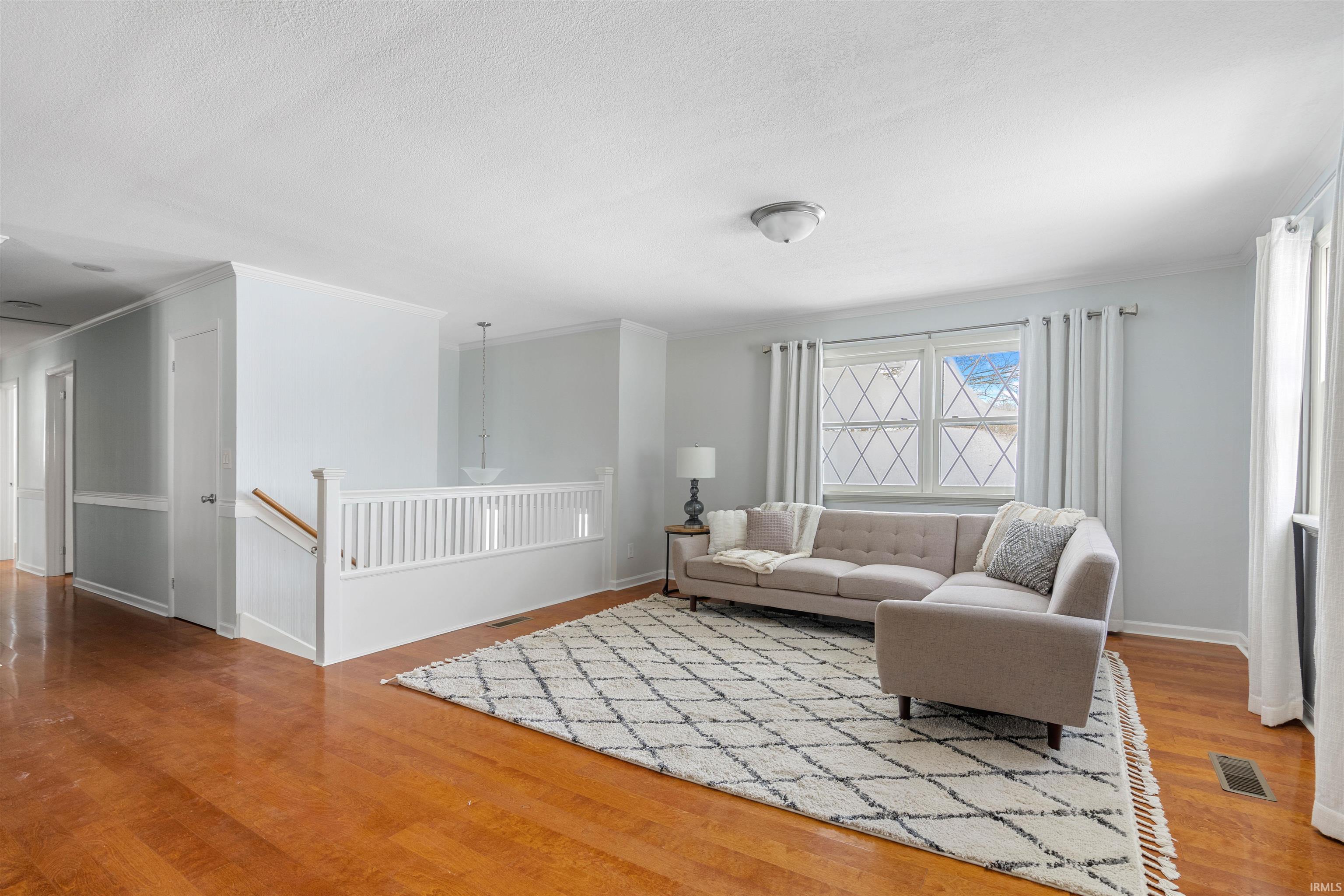 902 Wooster Road Winona Lake, IN 46590 - Photo 5 of 35 Gallery Image 5