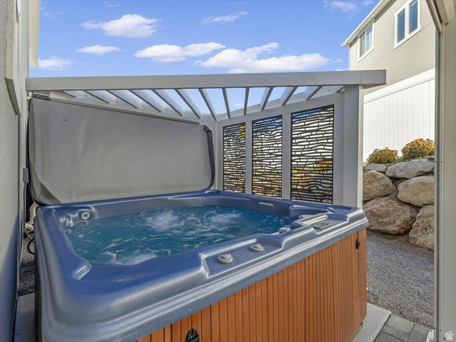 882 Spring Dew Lane Lehi, UT 84048 - Photo 19 of 46 Exterior view of a jacuzzi