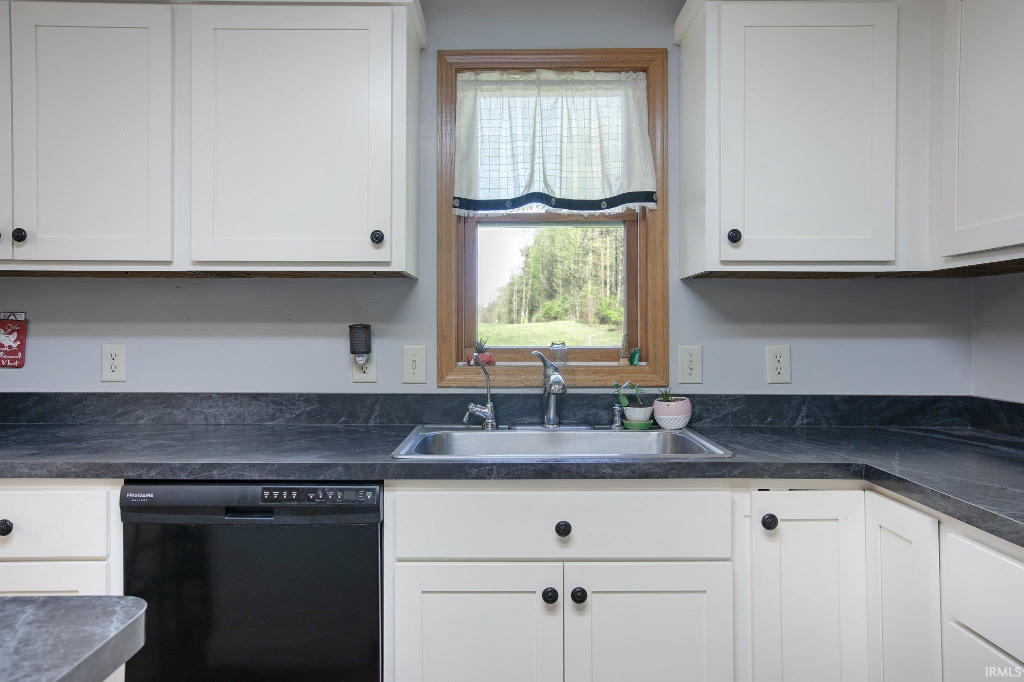 59725 Lee Road South Bend, IN 46614 - Photo 18 of 34 Gallery Image 18
