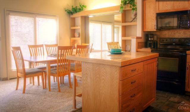 1965 Redtail Hawk Drive, Unit RV30 Redmond, OR 97756 - Photo 5 of 15 Additional Photo