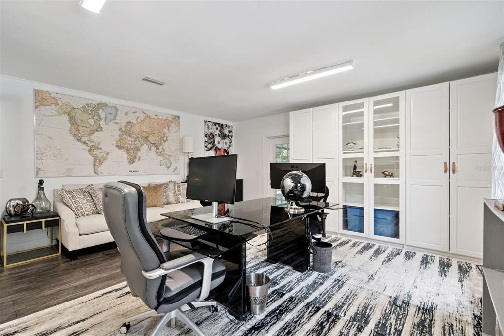 298 Lake Markham Road Sanford, FL 32771 - Photo 10 of 68