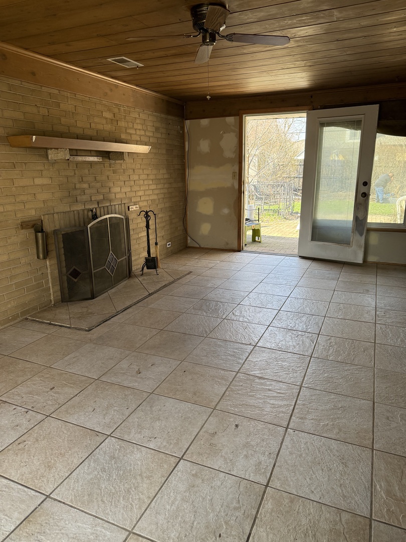 226 South Plum Grove Road Palatine, IL 60067 - Photo 10 of 12