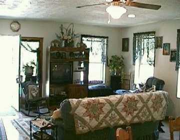 319 Fairmont Road Chicora, PA 16025 - Photo 3 of 8 Living Room.