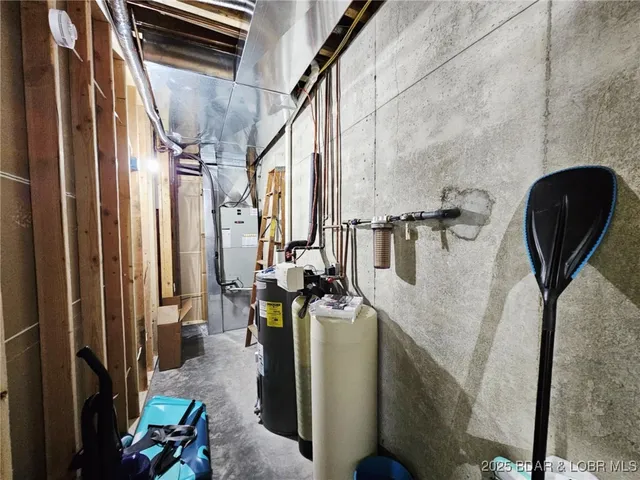 $599,500 | 8255 Clover Road, Gravois Mills, MO 65037