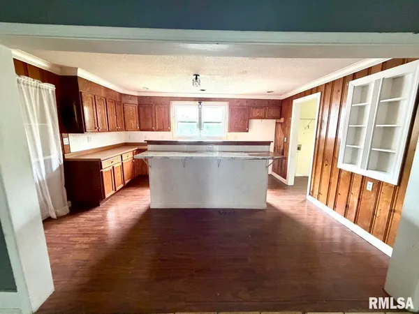 $65,000 | 105 East Spring Street, Anna, IL 62906