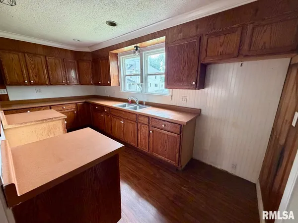 $65,000 | 105 East Spring Street, Anna, IL 62906