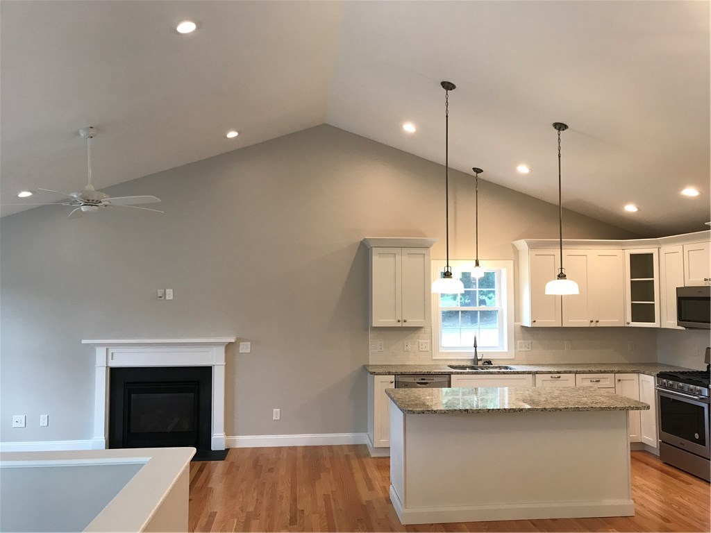 669 Hamilton Allenton Road North Kingstown, RI 02852 - Photo 3 of 7