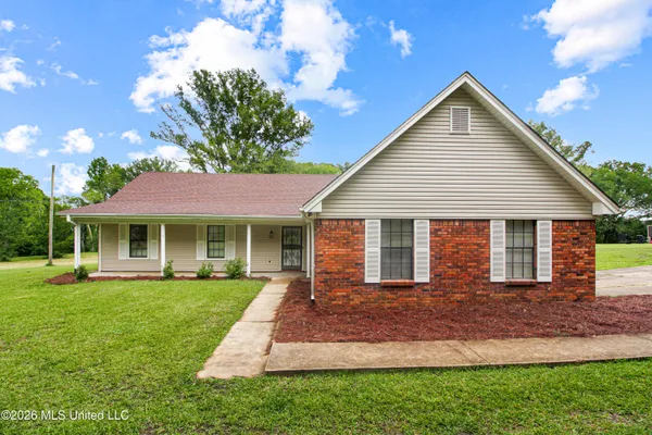 $209,000 | 2334 North Pine Lea Drive, Jackson, MS 39209