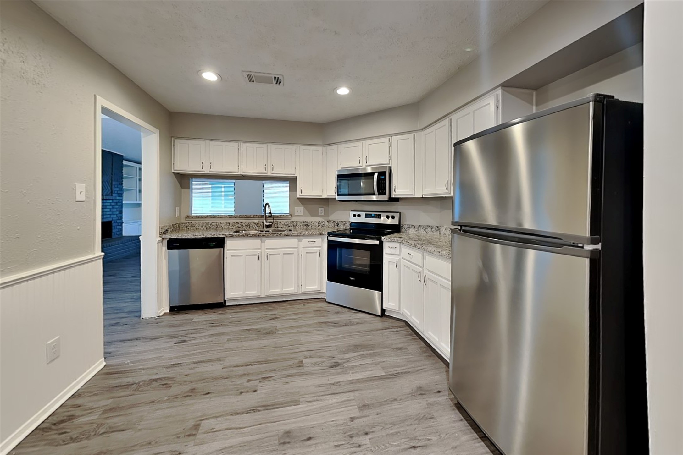 4718 Lost Lake Lane Spring, TX 77388 - Photo 6 of 18