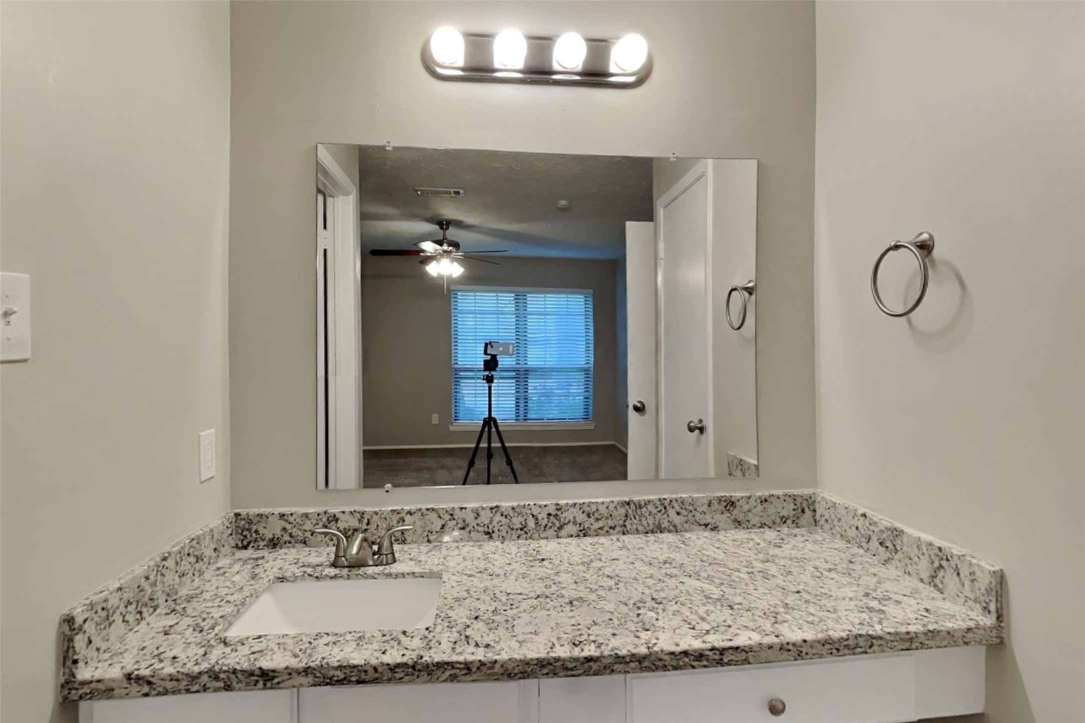 4718 Lost Lake Lane Spring, TX 77388 - Photo 10 of 18