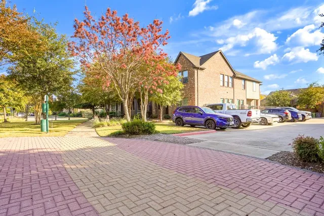 $3,200 | 1229 Harris Hawk Way, Arlington, TX 76005