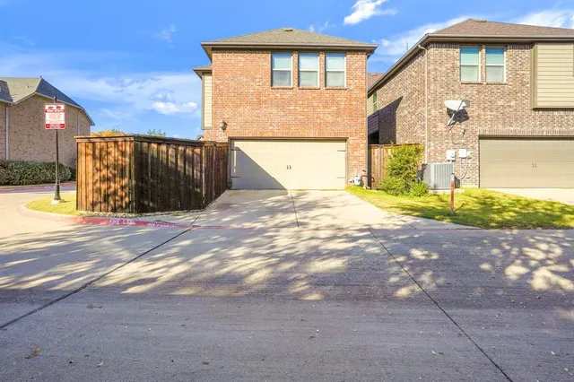 $3,200 | 1229 Harris Hawk Way, Arlington, TX 76005