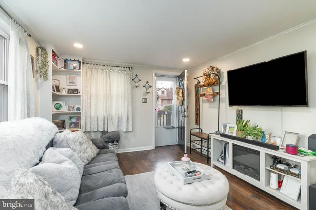 $285,000 | 519 Clarendon Avenue, Vineland, NJ 08360