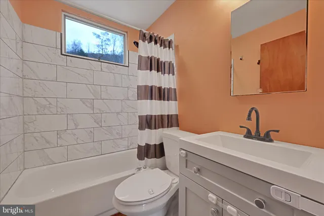 $199,999 | 1012 Fountain Street, Ashland, PA 17921