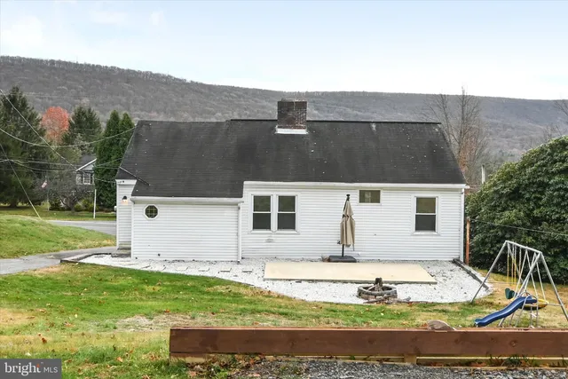 $199,999 | 1012 Fountain Street, Ashland, PA 17921