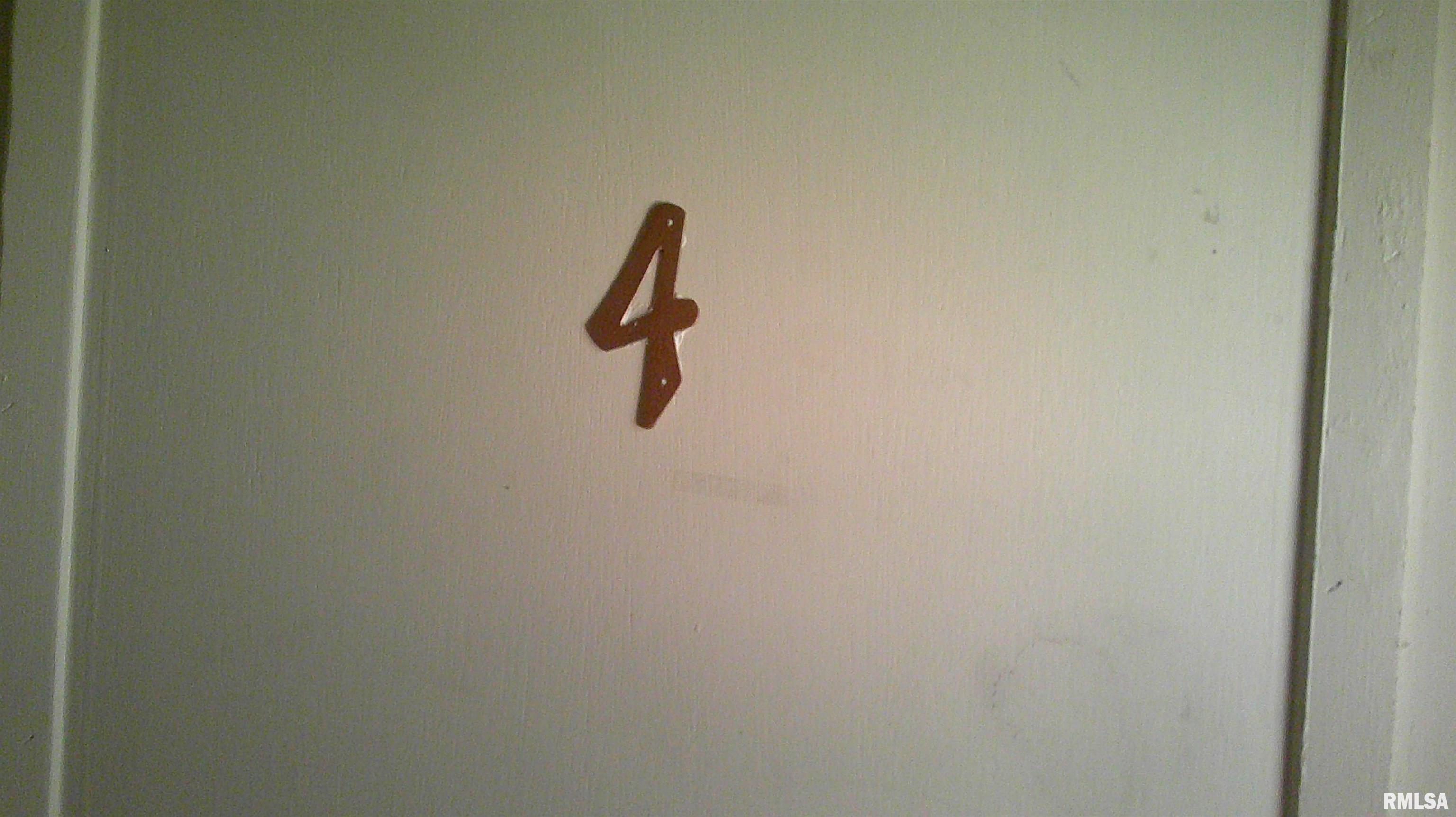 1701 25th Street, Unit 4 Rock Island, IL 61201 - Photo 2 of 21