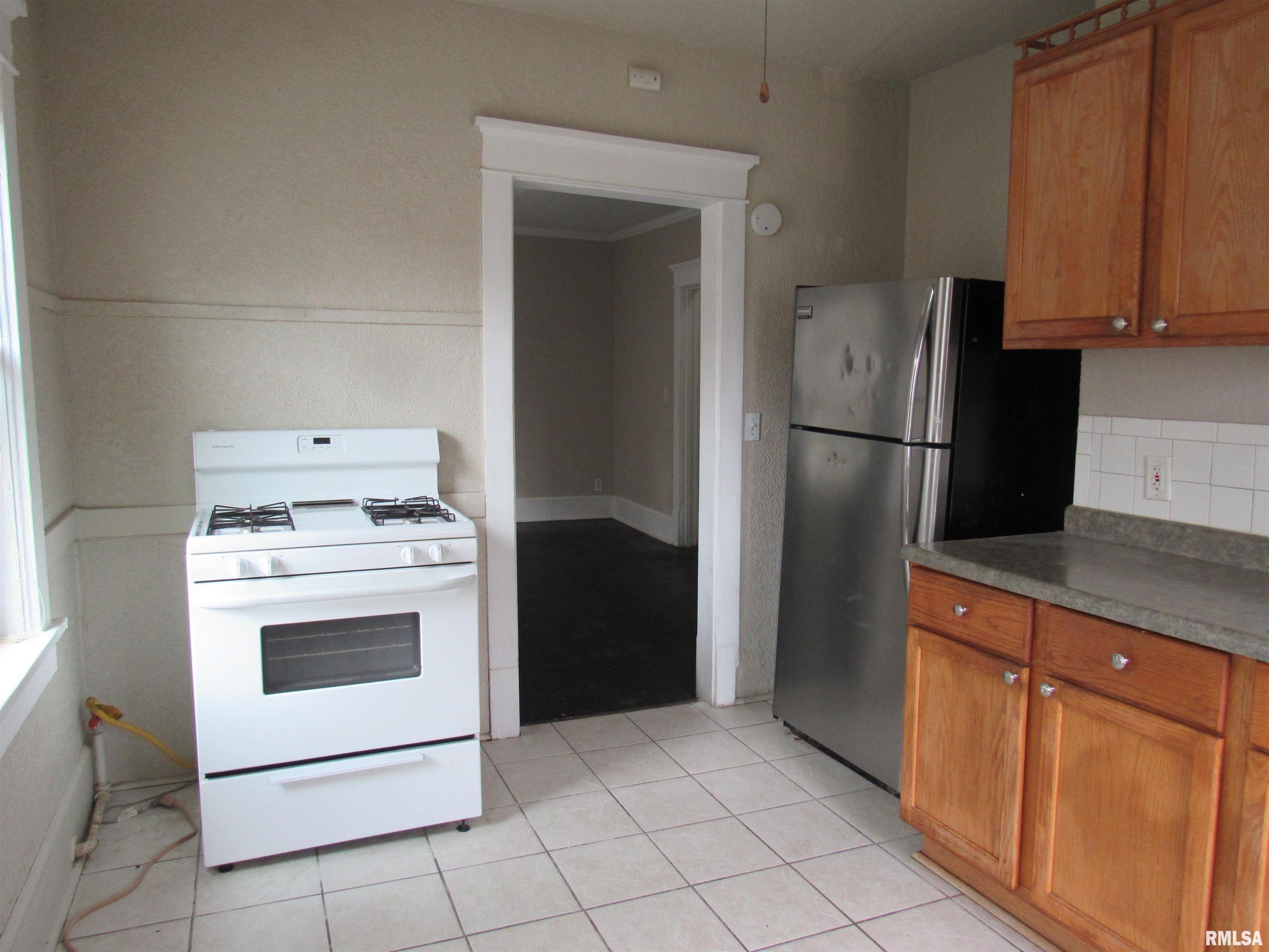 1701 25th Street, Unit 4 Rock Island, IL 61201 - Photo 9 of 21