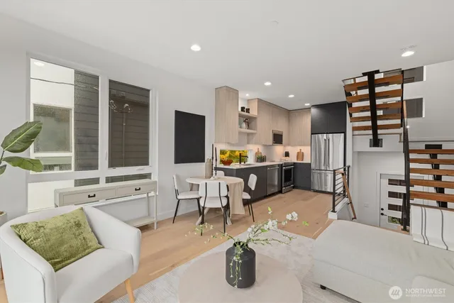 $1,092,000 | 2011A Dexter Avenue North, Unit A, Seattle, WA 98109