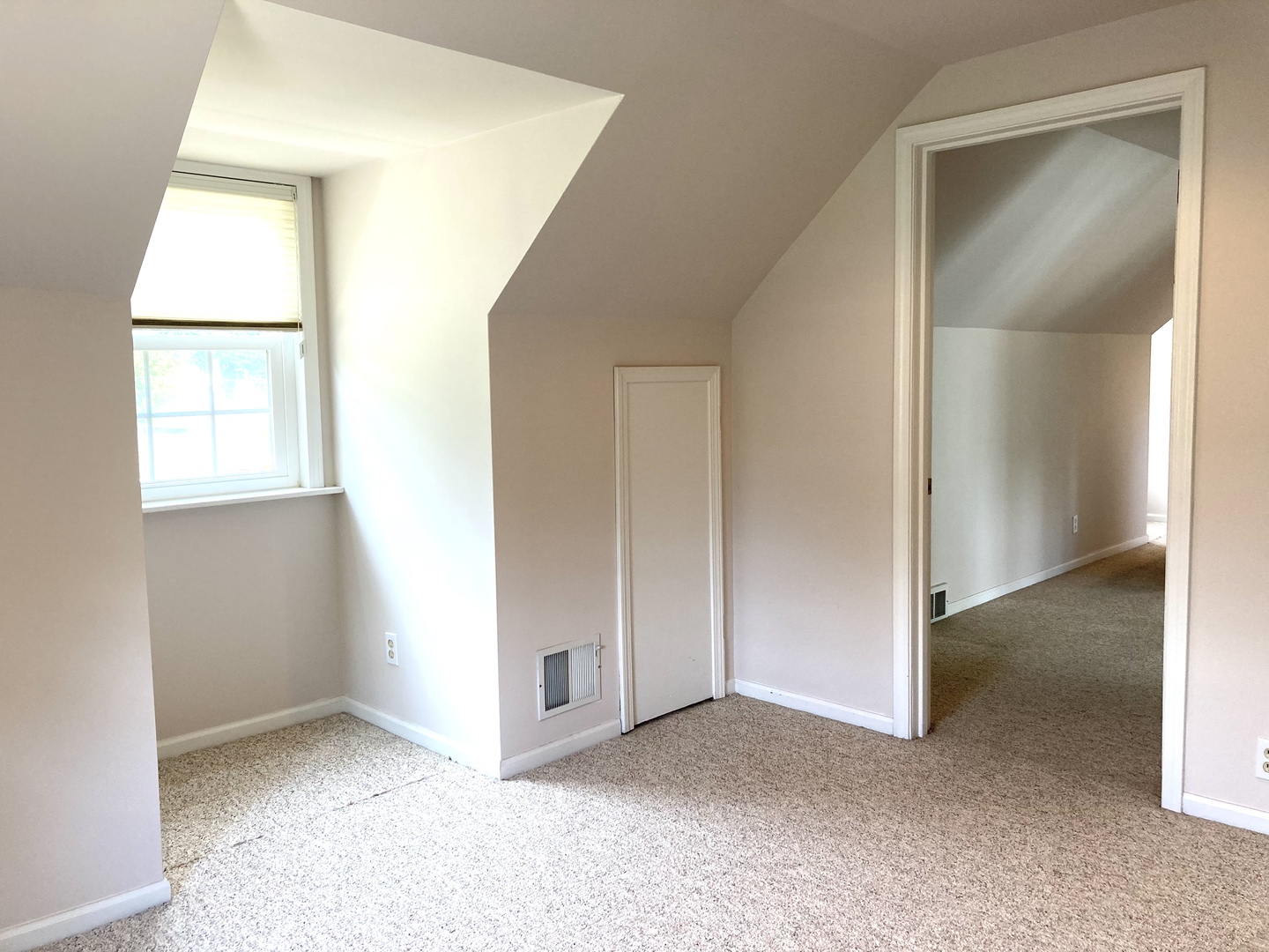 389 Olmsted Road Riverside, IL 60546 - Photo 24 of 38
