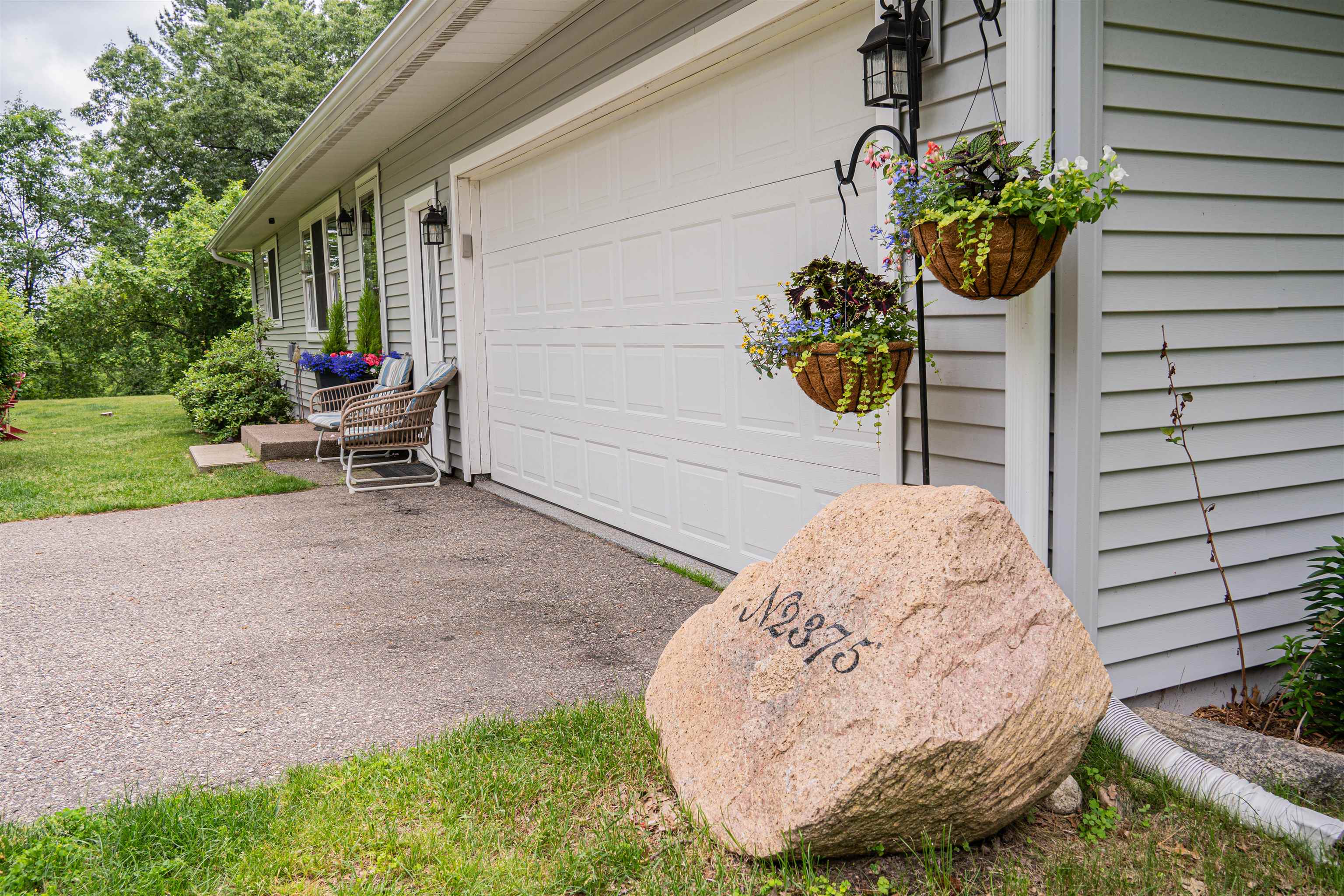 N2375 Smith Road Waupaca, WI 54981 - Photo 1 of 48