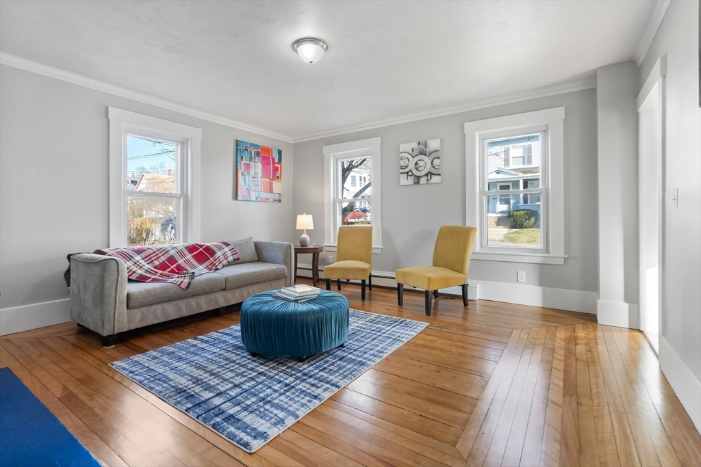 89 Maple Street Gardner, MA 01440 - Photo 4 of 37 Gallery Image 4