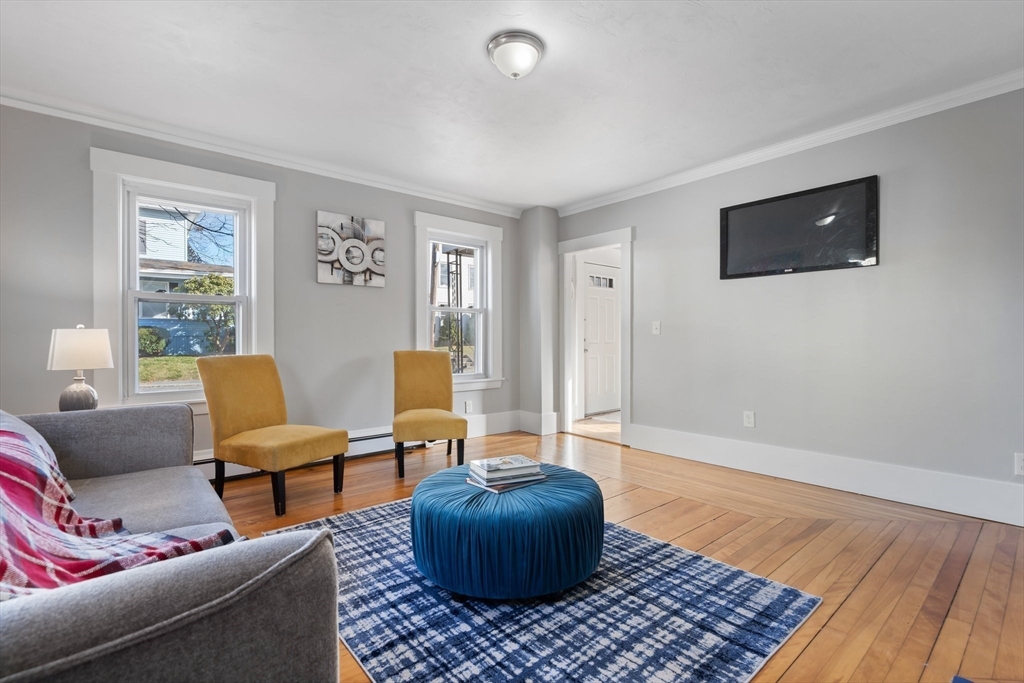 89 Maple Street Gardner, MA 01440 - Photo 5 of 37 Gallery Image 5