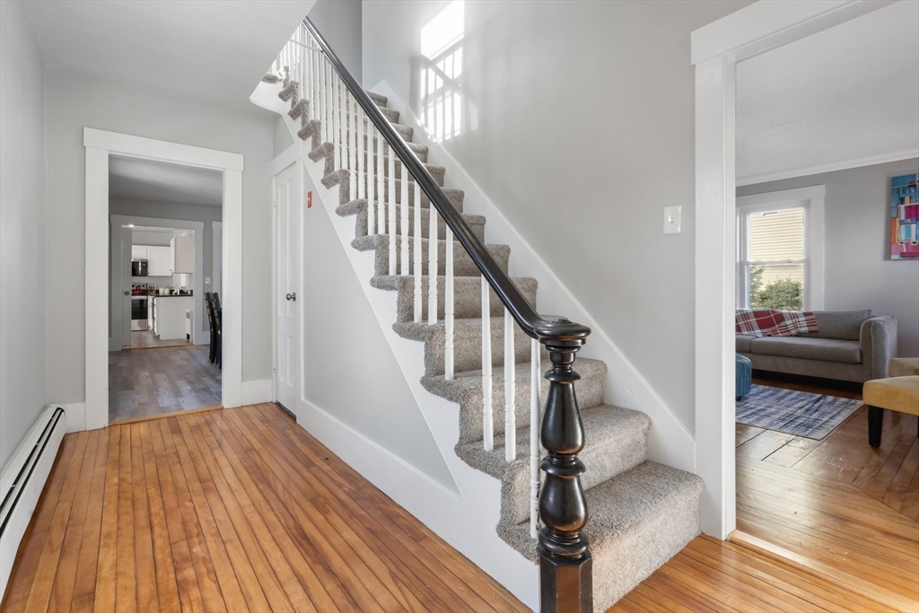 89 Maple Street Gardner, MA 01440 - Photo 6 of 37 Gallery Image 6