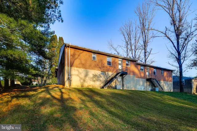 $2,300 | 3418 Coventry Ct Drive, Ellicott City, MD 21042