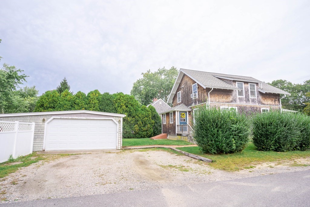 11 River Road Mattapoisett, MA 02739 - Photo 17 of 18 Gallery Image 17
