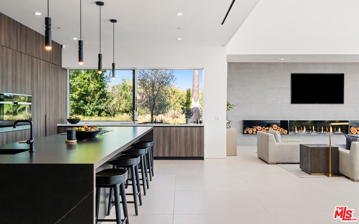 5601 Kanan Dume Road Malibu, CA 90265 - Photo 13 of 32