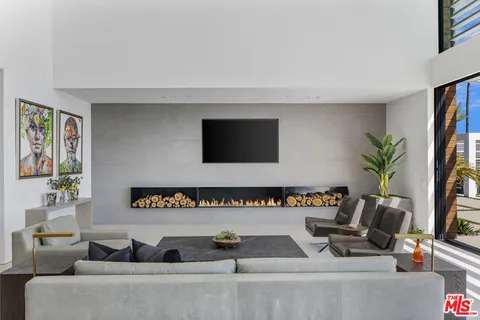 $14,500,000 | 5601 Kanan Dume Road, Malibu, CA 90265