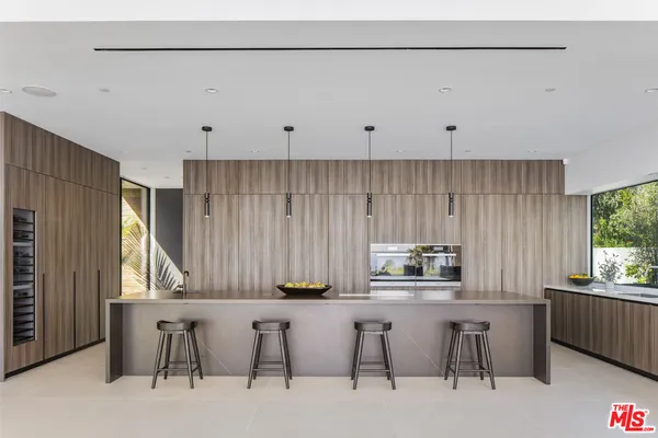 $14,500,000 | 5601 Kanan Dume Road, Malibu, CA 90265