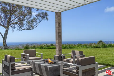 $14,500,000 | 5601 Kanan Dume Road, Malibu, CA 90265