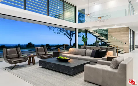 $14,500,000 | 5601 Kanan Dume Road, Malibu, CA 90265