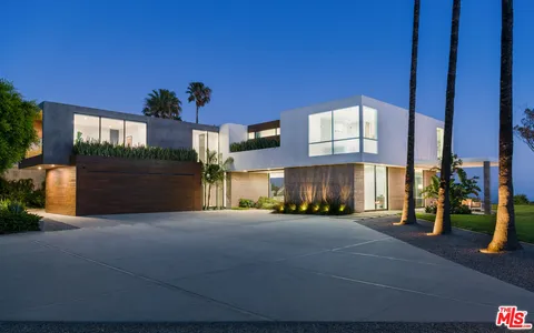 $14,500,000 | 5601 Kanan Dume Road, Malibu, CA 90265
