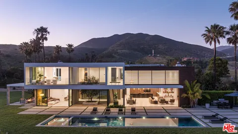 $14,500,000 | 5601 Kanan Dume Road, Malibu, CA 90265