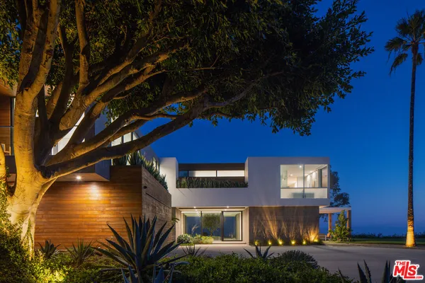 $14,500,000 | 5601 Kanan Dume Road, Malibu, CA 90265