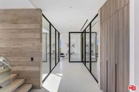 $14,500,000 | 5601 Kanan Dume Road, Malibu, CA 90265